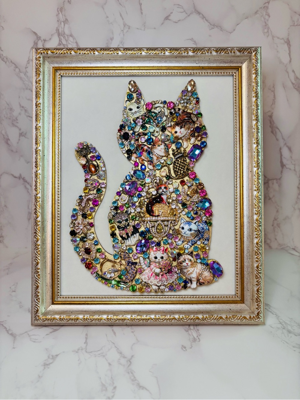 Jeweled Cat Mixed-Media Wall Art in Multicolor 8x10